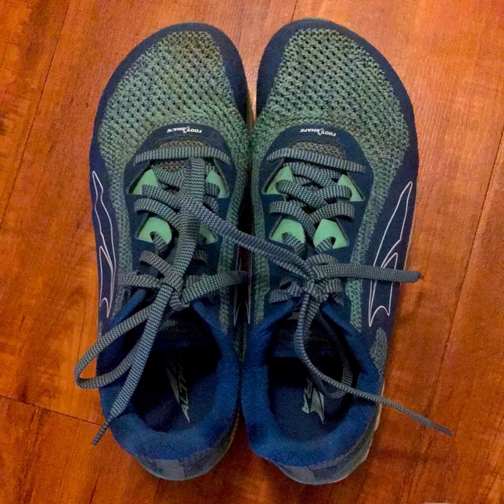 Altra Torin Plush 4 size 9 M